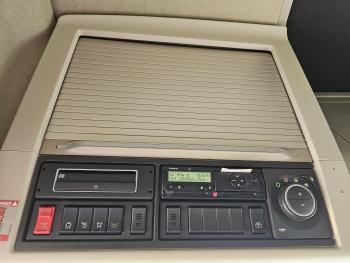 Volvo FH 16.650 8x4 / HIAB 105 t/m CRANE / KRAN